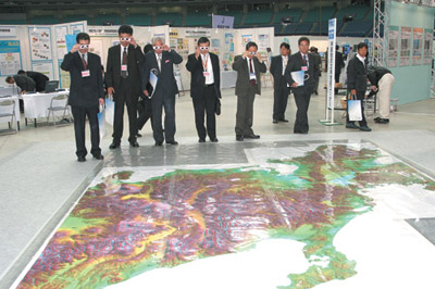 �����n�����̒n�}�R�[�i�[