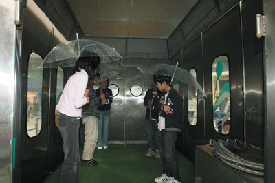 �~�J�̌��R�[�i�[